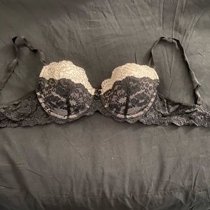 VICTORIA’S SECRET Dream Angel Lined Demi 34C